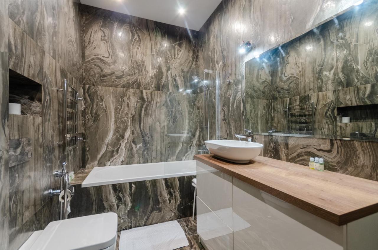 Petrovdom Apartaments 8-188 In Rc Central Park, 7 John Mccain Street Kyiv Exterior photo